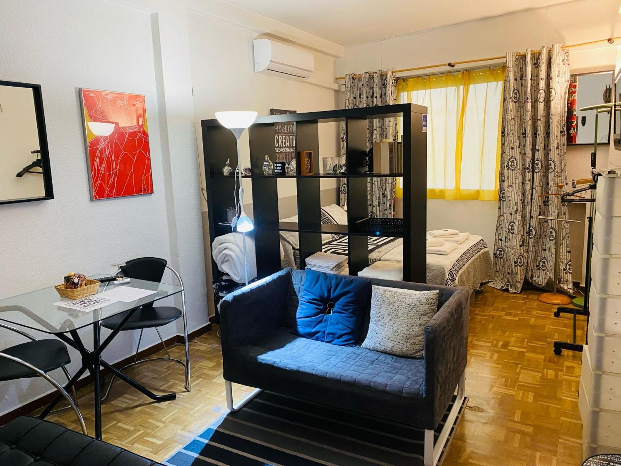 Elegante Loft En Chueca Apartment Madrid Luaran gambar