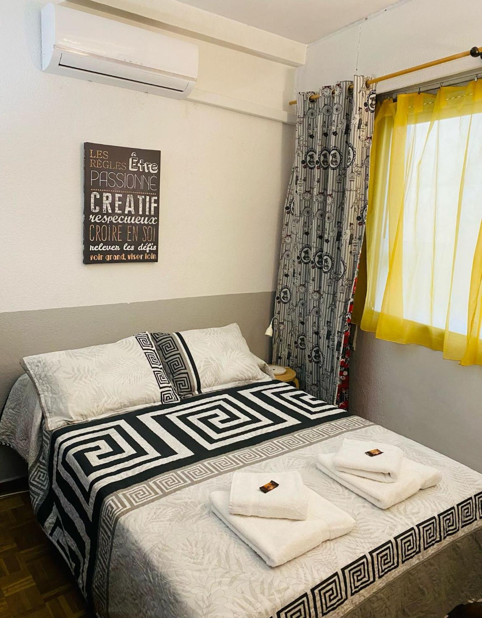 Elegante Loft En Chueca Apartment Madrid Luaran gambar